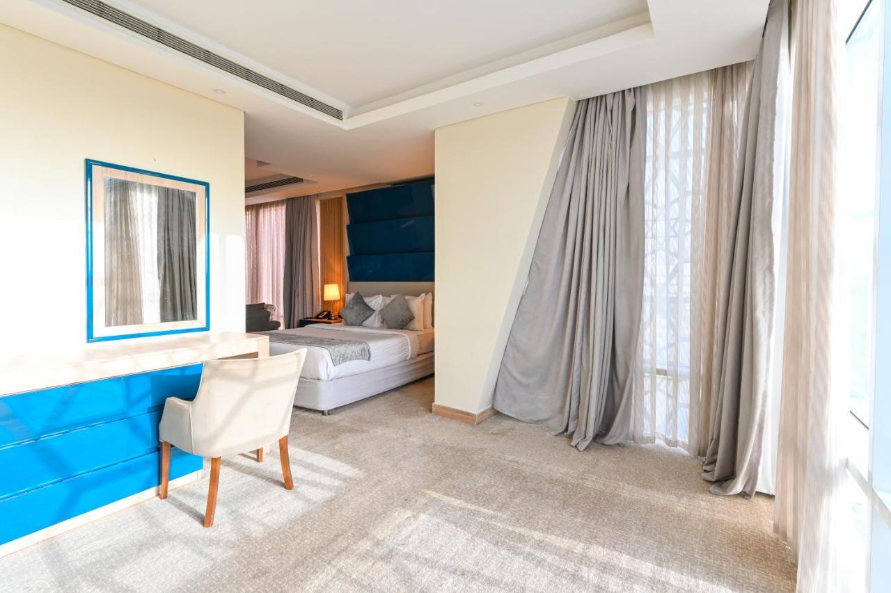 Al Mansour Suites Hotel Doha Dış mekan fotoğraf