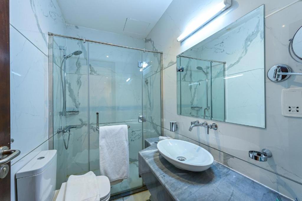 Al Mansour Suites Hotel Doha Dış mekan fotoğraf