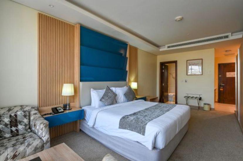 Al Mansour Suites Hotel Doha Dış mekan fotoğraf